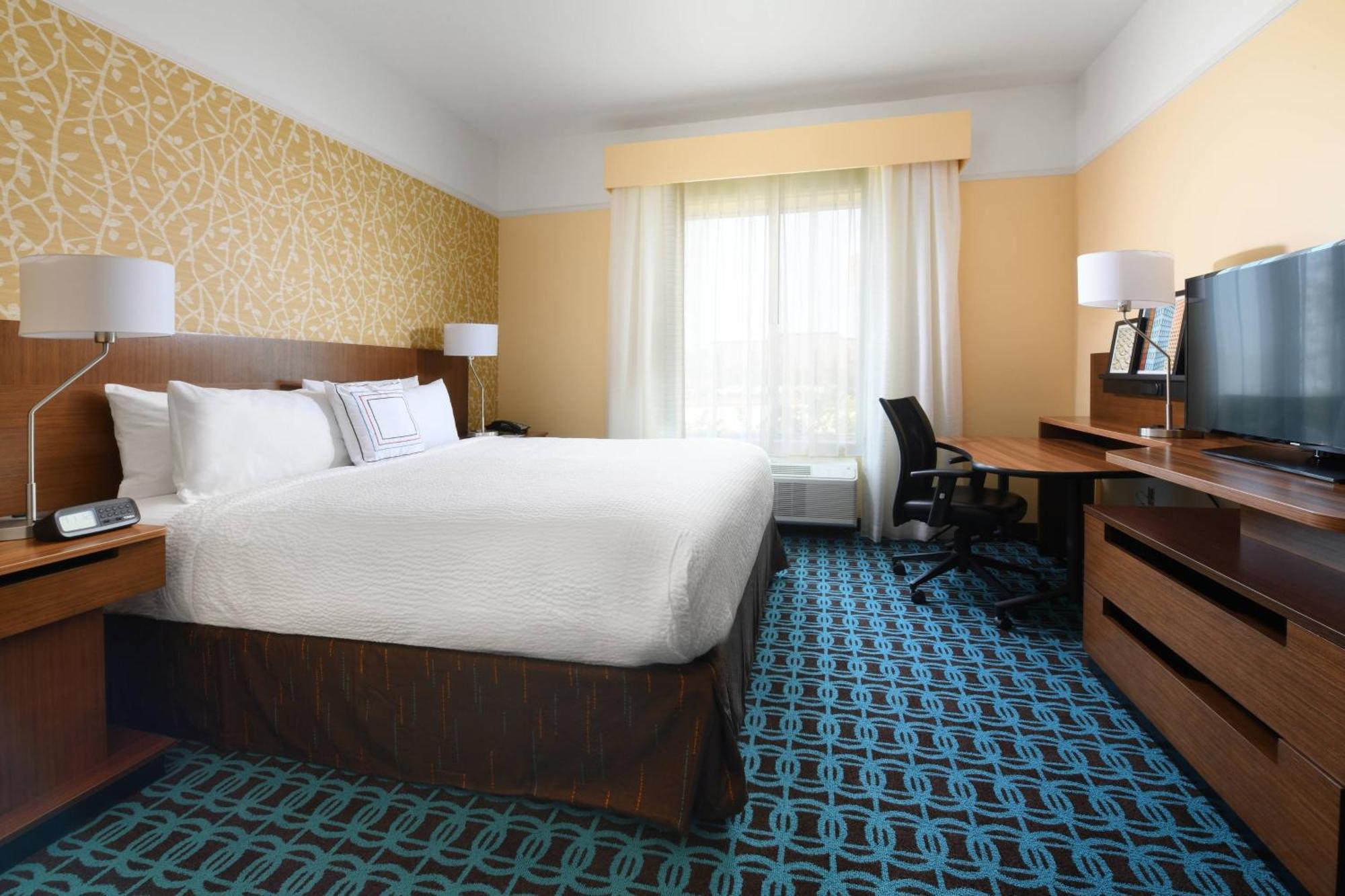 Fairfield & By Marriott Worth South/burleson